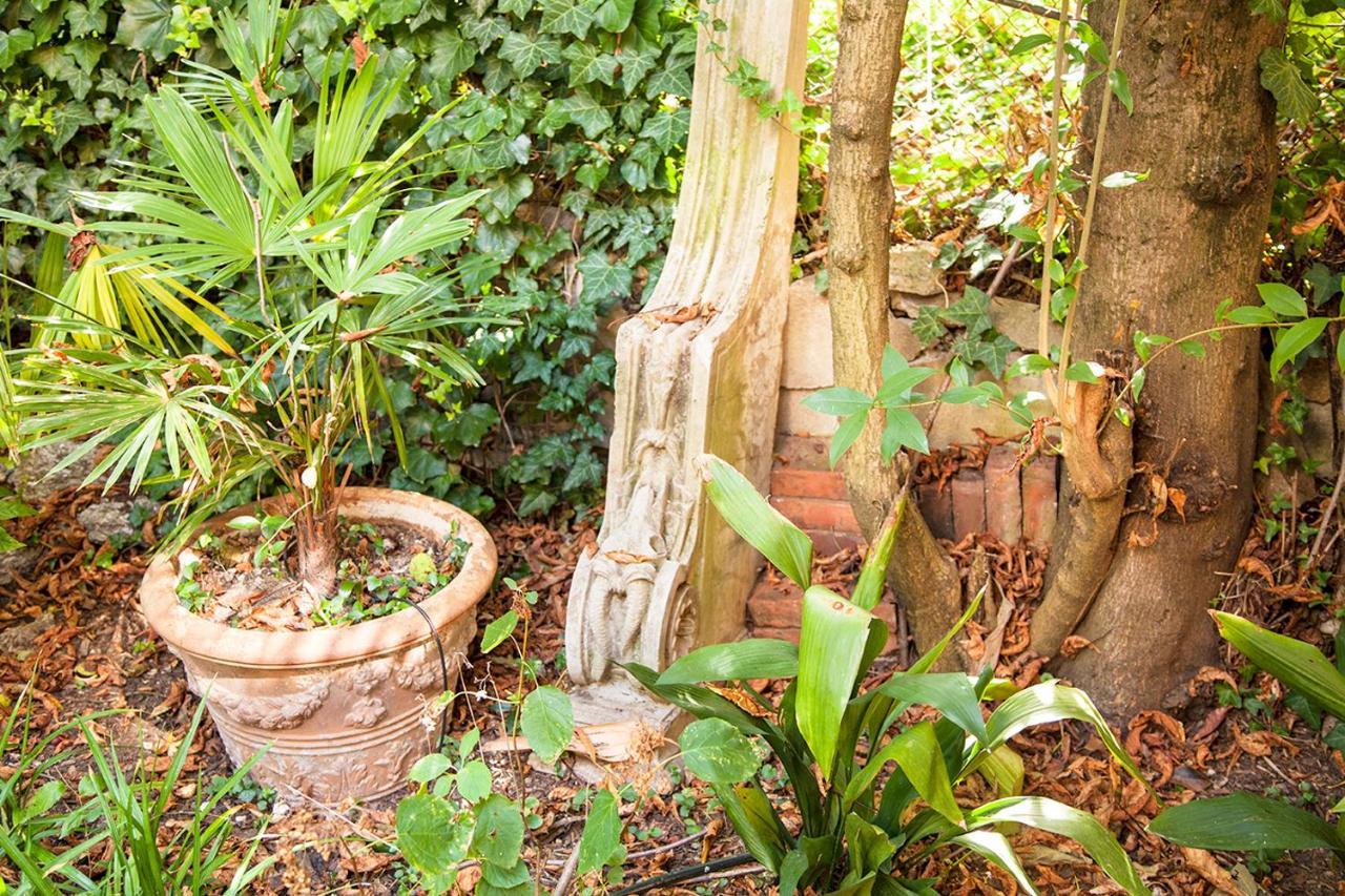 Ferienwohnung Urban Jungle Bologna Exterior foto